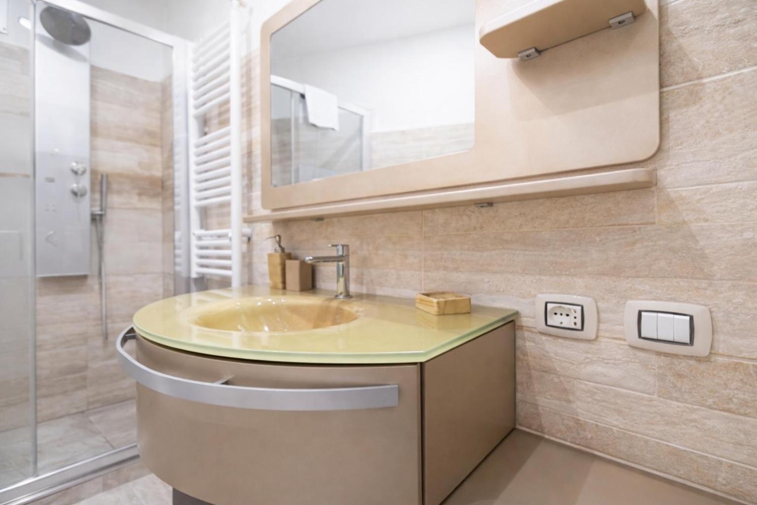 Passeggiata Di Ripetta Tevere View Spacious Apartment 2 Bedroom For 7 Pax — Photos 1
