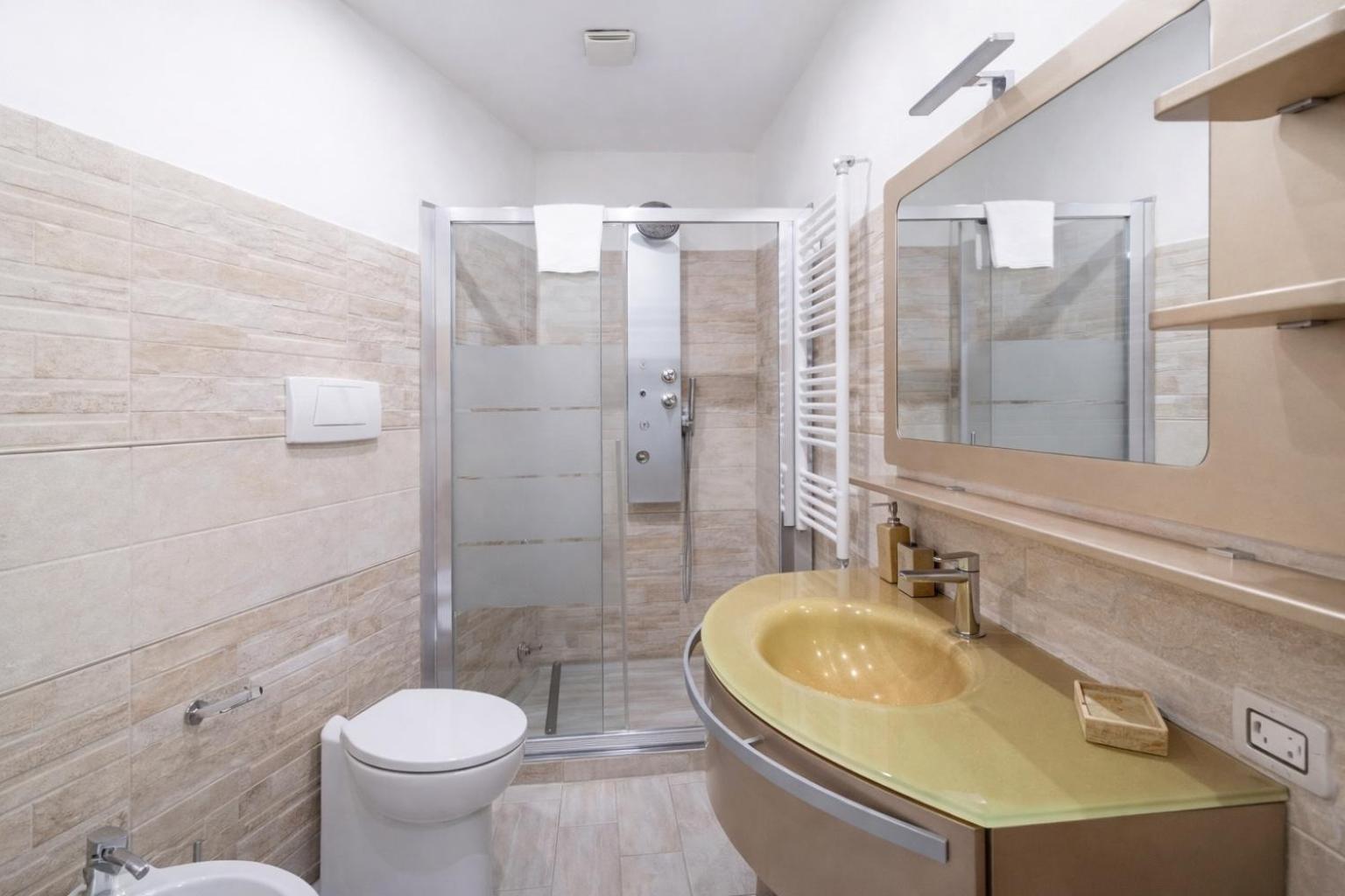 Passeggiata Di Ripetta Tevere View Spacious Apartment 2 Bedroom For 7 Pax — Photos 3